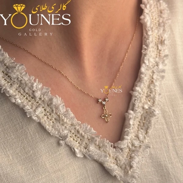 گردنبند شکوفه نگینی طلا